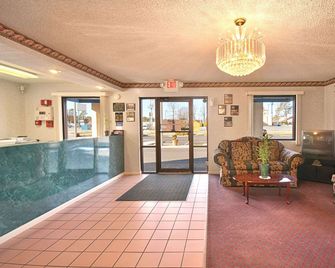 Super 8 by Wyndham Bryant Little Rock Area - Bryant - Лоббі