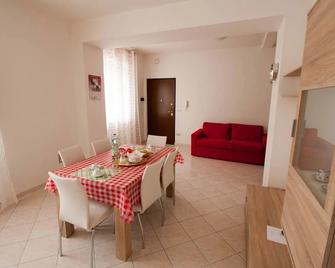 La Marina - San Vito Chietino - Dining room