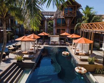 Aldea Kuká, Luxury Eco Boutique Hotel - Holbox - Piscina