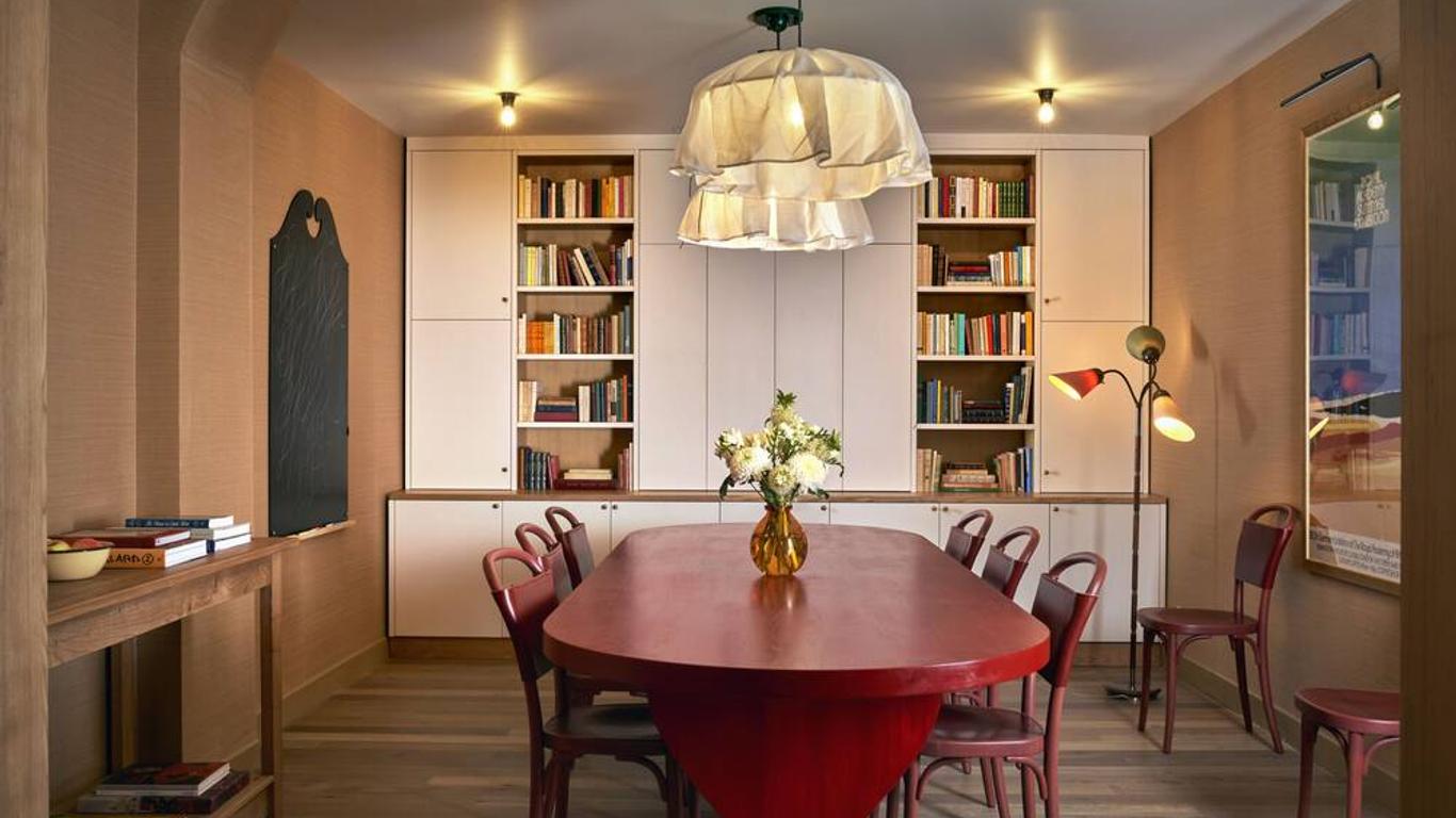 أوتل دي لا بويتي