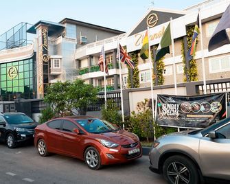 Zimansky Hotel - Accra