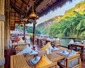 The Float House River Kwai - Sai Yok - Restaurant