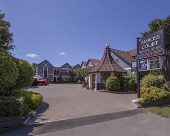 Amross Court Motor Lodge - כרייסטצ'רץ' - בניין