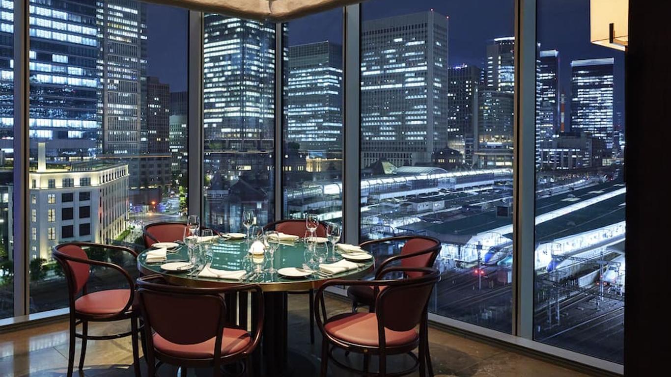Four Seasons Hotel Tokyo at Marunouchi