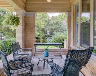 Oak Hall Bed and Breakfast - ויקסבורג - פטיו