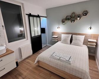 Appartement T2 - Vue imprenable sur la cathédrale - Quimper - Habitación