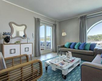 Les Sables Noirs & Spa - Vulcano - Schlafzimmer