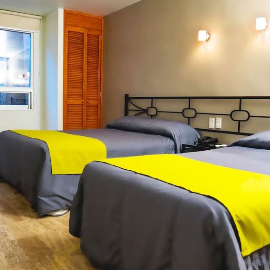 Hotel Arboledas Expo image 1
