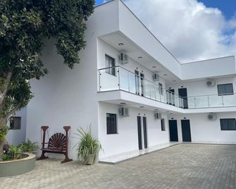 Pousada Encanto Dos Colibris - Martins - Edifício