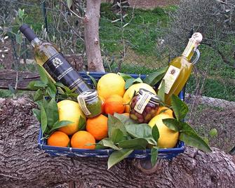 Case Vacanze Borgo Faraldi - La Bottega del Fabbro - Villa Faraldi