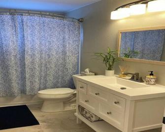 Cozy 2-bedroom apartment in soothing Anchorage with WiFi - Anchorage