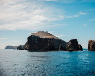Holiday Inn Express & Suites Ventura Harbor By IHG - Ventura