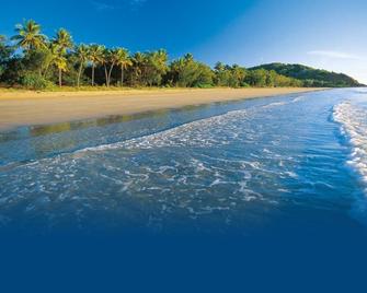 赫維灣背包客酒店 - 赫維灣 - 海灘