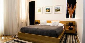 Ivana Apart Hotel - Oradea - Bedroom