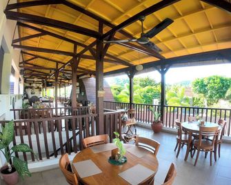 Bruga Villas Restaurant and Spa - Kuta - Restaurante