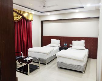 Bodhgaya Seven Inn Hotel n Restaurant - Bodh Gaya
