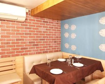 Hotel Tandoor Palace - Ahmedabad - Restaurante