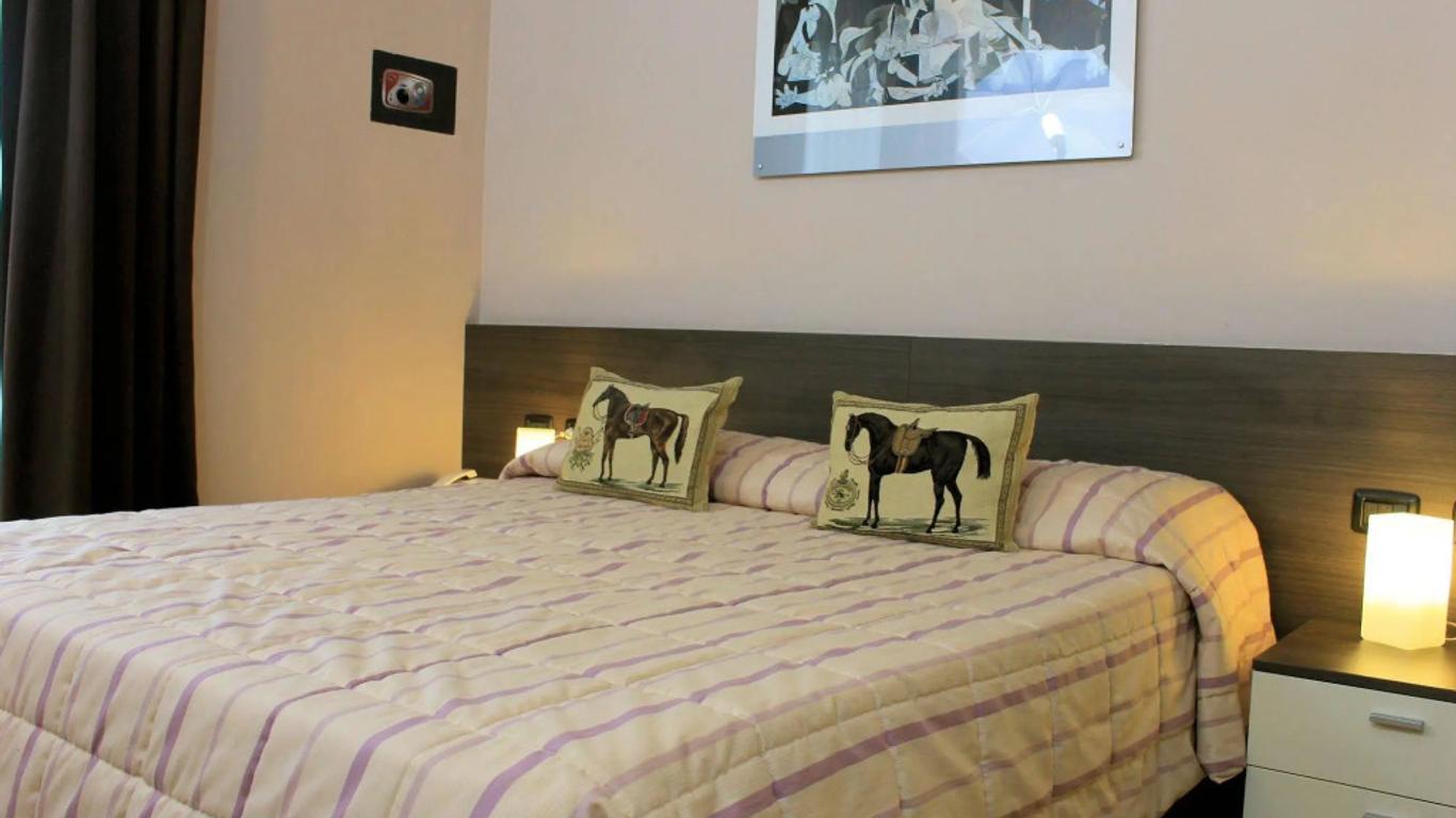 EQ Hotel