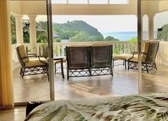 Villa Ashiana - Beautiful 3-bedroom villa in Marigot Bay - Marigot Bay - Balkon