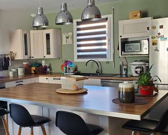 Notre Maison Aux Portes Du Bassin D'arcachon - Mios - Kitchen