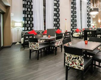 Hampton Inn & Suites Orlando-John Young Pkwy/S Park - Orlando - Restaurant