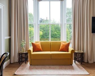 Elmbank York, Tapestry Collection by Hilton - York - Living room