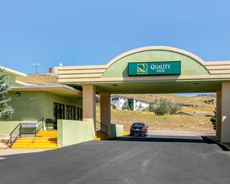 Quality Inn Rawlins I-80 - Rawlins - Building