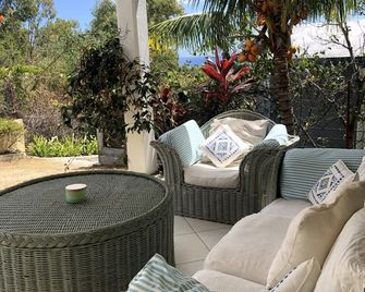 Black River Villa Turquoise 3bdr, sea view - Grande Rivière Noire - Patio