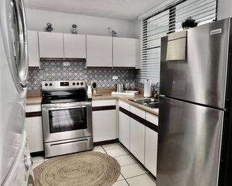 Aqua Villa Steps From The Beach - Luquillo - Cocina
