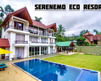Serenemo Eco Resort - Pundaluoya Town - Pool