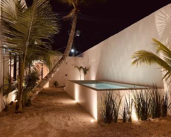 Casa Cacahuate Holbox-Casa entera con jardin-Whole house with