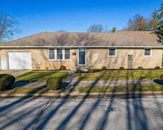 University Limestone - Marion - Gebäude