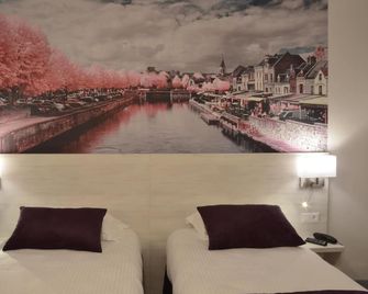 Logis Hôtel - La Chambre d'Amiens - Amiens