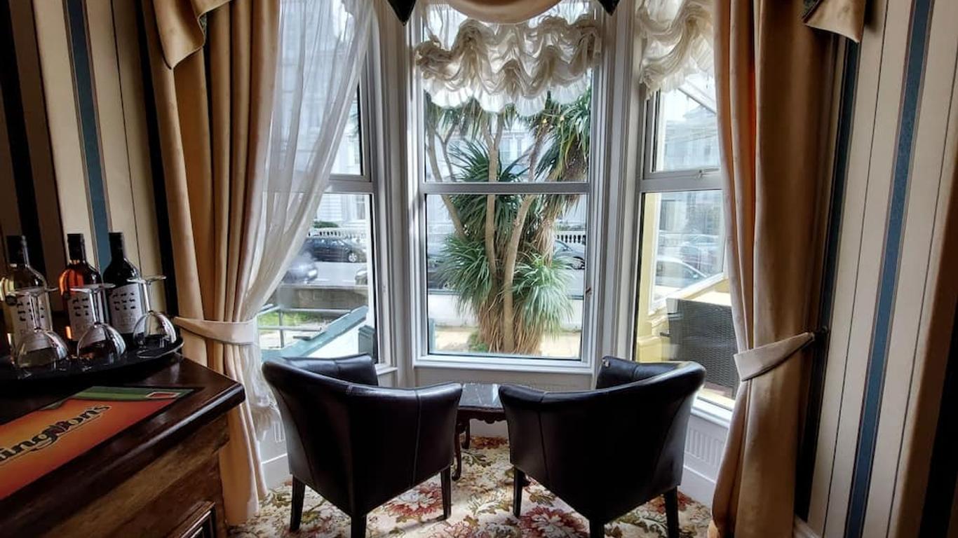 وايت هيذر هوتل