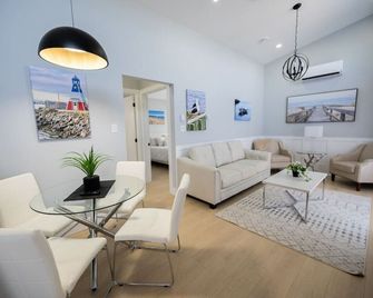 The Dockside Suite - Cheticamp