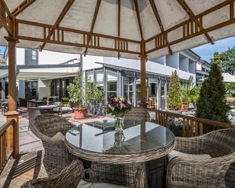 Hotel am Krone Park - Olching - Patio