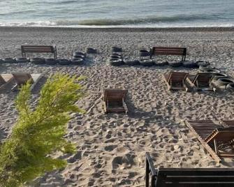 Ilyada Pansiyon - Cide - Beach