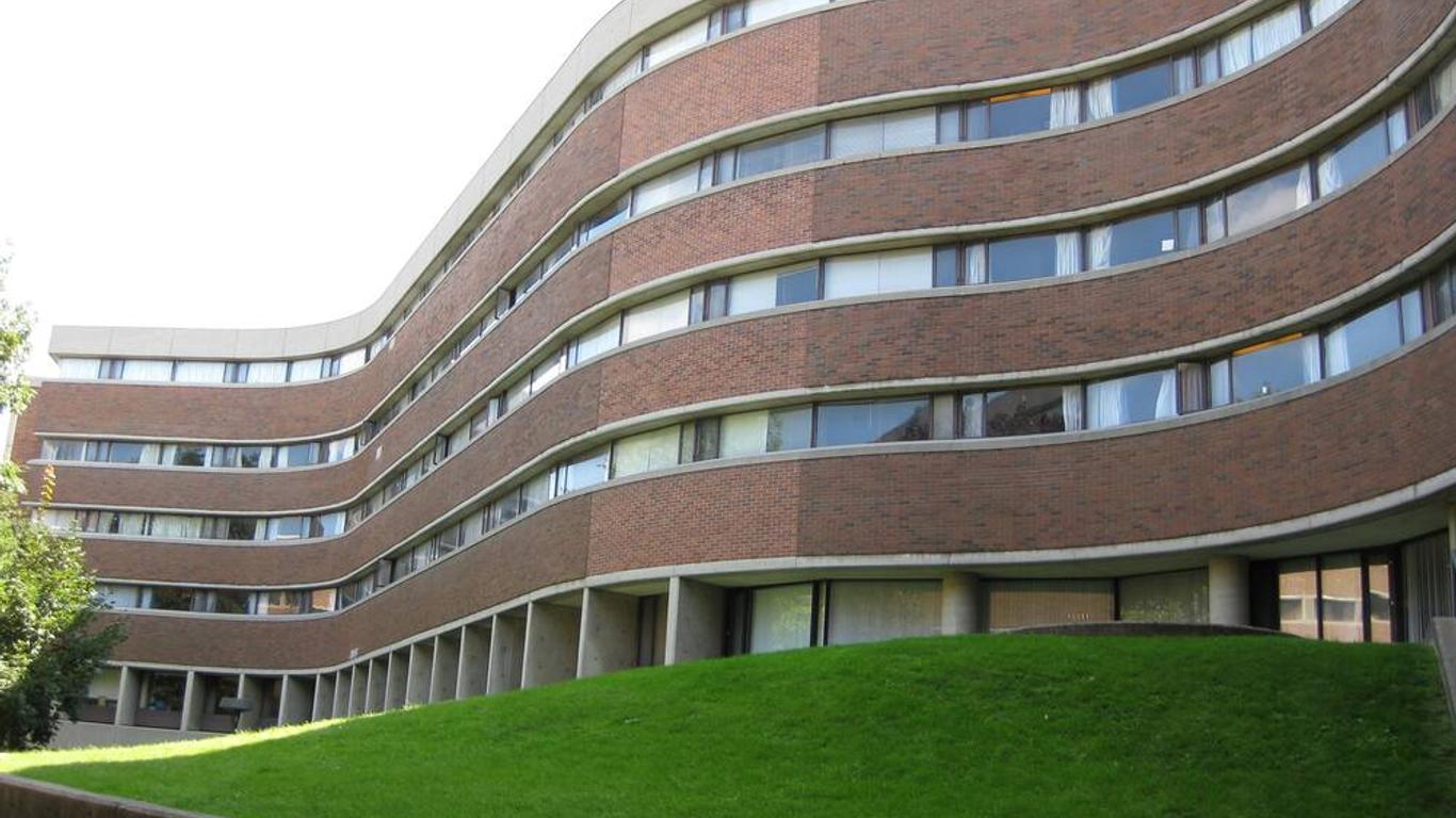 University of Toronto - Wilson Hall Residence