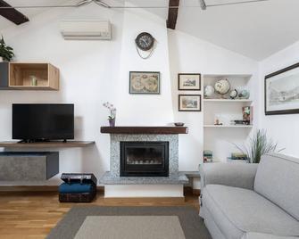 Casa Barbagialla - Como - Living room