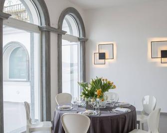 Maison Toledo - Pozzuoli - Comedor