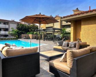 Panoramic Ocean View-No Stairs-King Bed-Walkin shower, 24hr Manned Sec. Gates - Dana Point - Pool