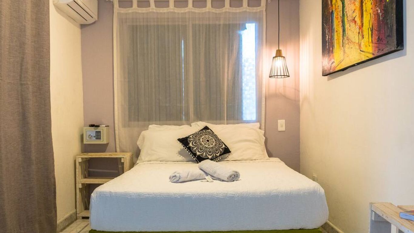 Wonderland Hostel By Gb Collection