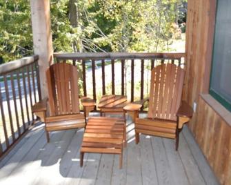 Mountain Town Properties Mountain Project 1 - Rossland - Balcony