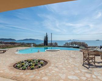 Beautiful Villa Near Sea in Peloponnese - Porto Cheli - Pool