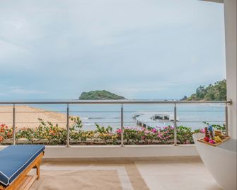 Ordovician Beach Resort - Isla Grande - Balcón