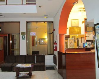 Plaza Trujillo Hotel - Trujillo - Front desk