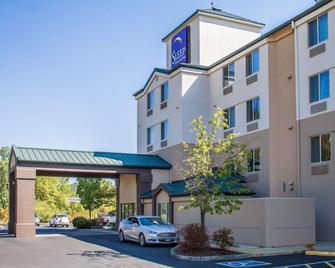 Sleep Inn and Suites Roseburg North Near Medical Center - Roseburg - Rakennus