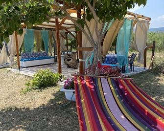 Seafront Oasis Beach Houses - Ierissós - Patio
