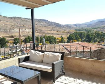 Monte Cappa Cave House - Ürgüp - Balcony