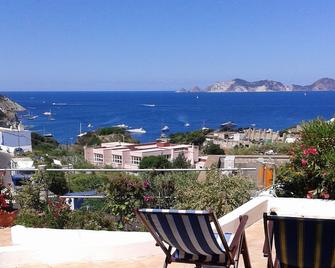Residencelapiana With Beautiful Sea View Ponza - Ponza - Balkon